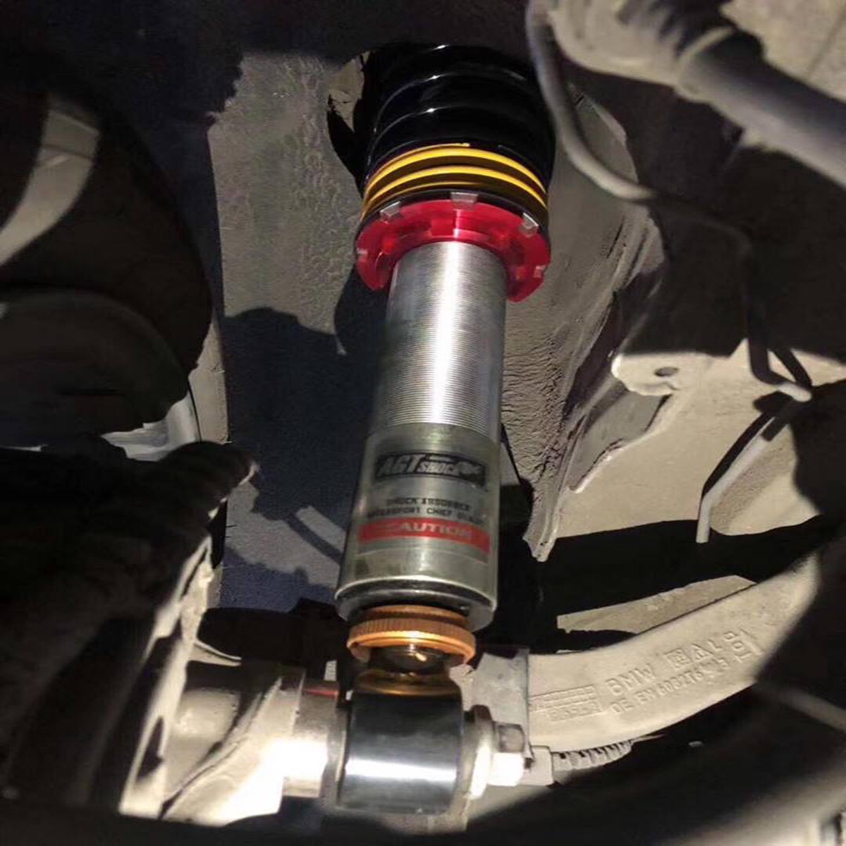 AGT Shock 2010-2017 F10 F18 4WD 5 SERIES MK6 SEDAN Front Vertical ForkRear Inverted Fork - Front Spring Rate 10K220 Rear Spring Rate 5K240